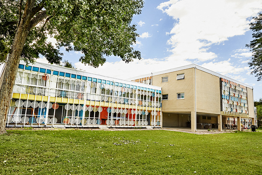Country Club Gardens Apartments in Denver, CO