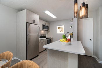 375 S. Lancaster Rd. 1-3 Beds Apartment for Rent - Photo Gallery 6