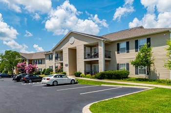 2005 Westland Dr. SW 1-3 Beds Apartment for Rent - Photo Gallery 2
