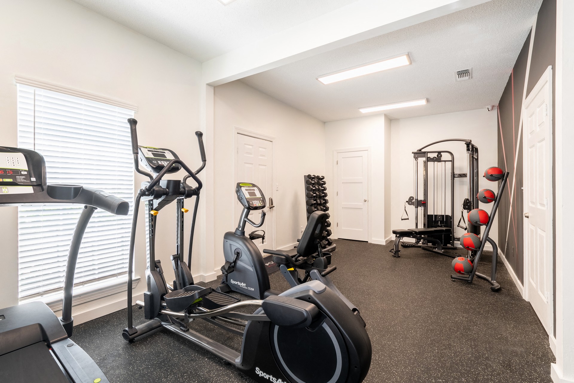 The Pointe At Westland