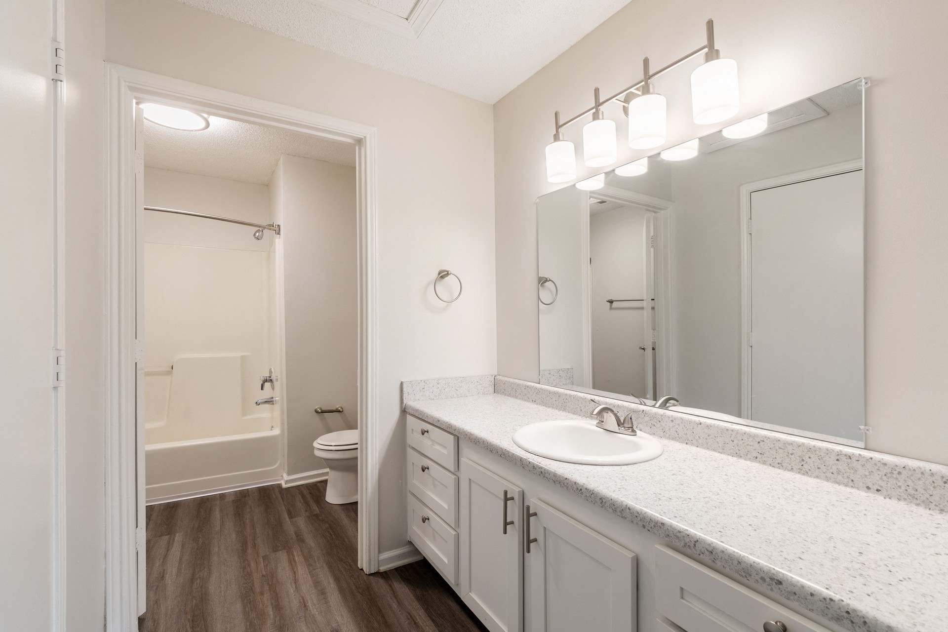 The Pointe At Westland