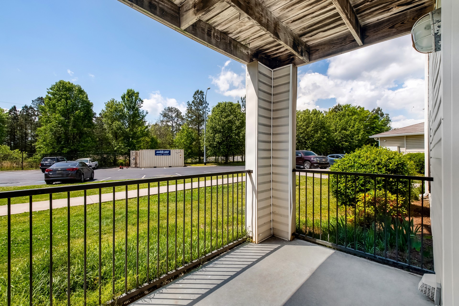 The Pointe At Westland