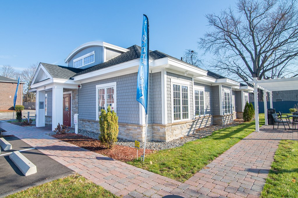 Hallmark Northwood Leasing Office