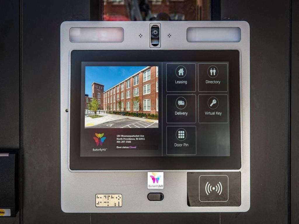 an image of a touchscreen screen on a parking meter