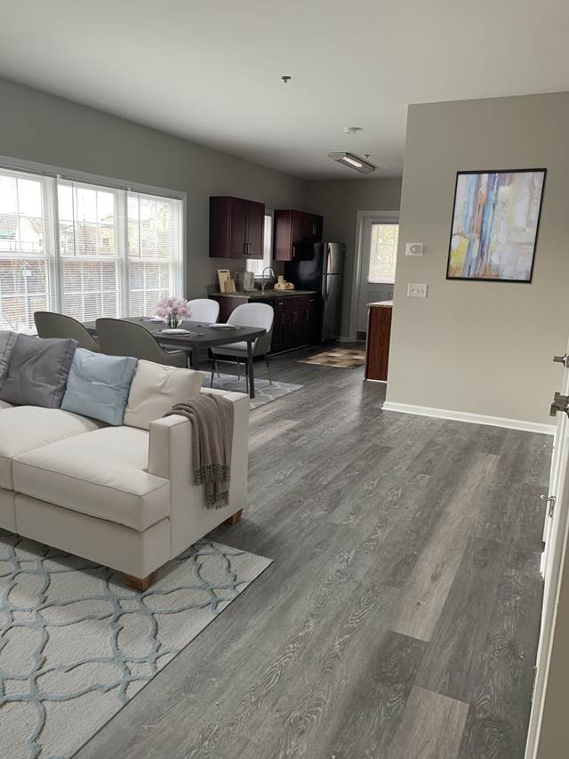 Spinnaker Falls Apartments