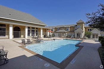 san antonio townhomes with a swimming pool - Photo Gallery 18