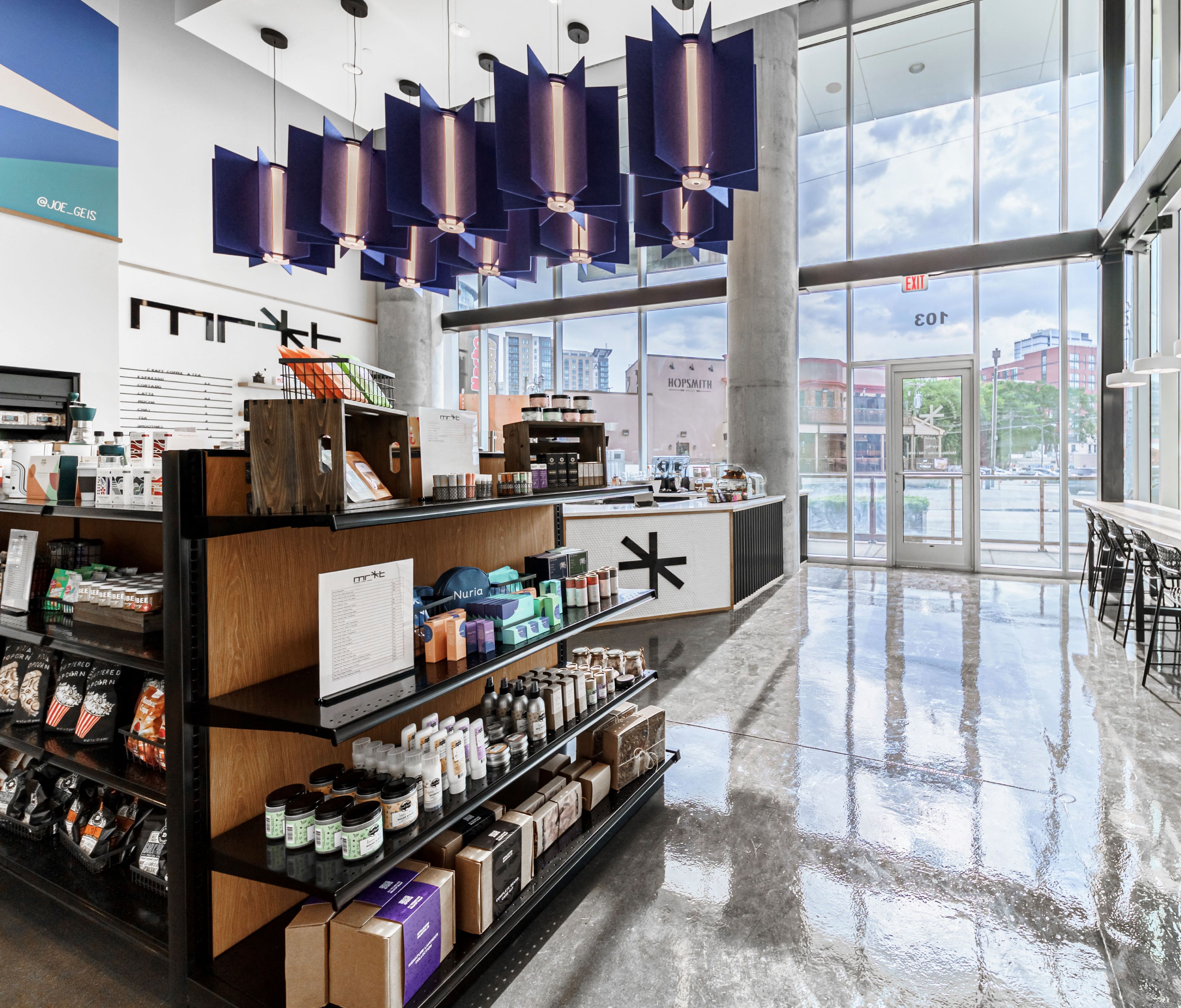 Grab and go coffee and market at Kenect