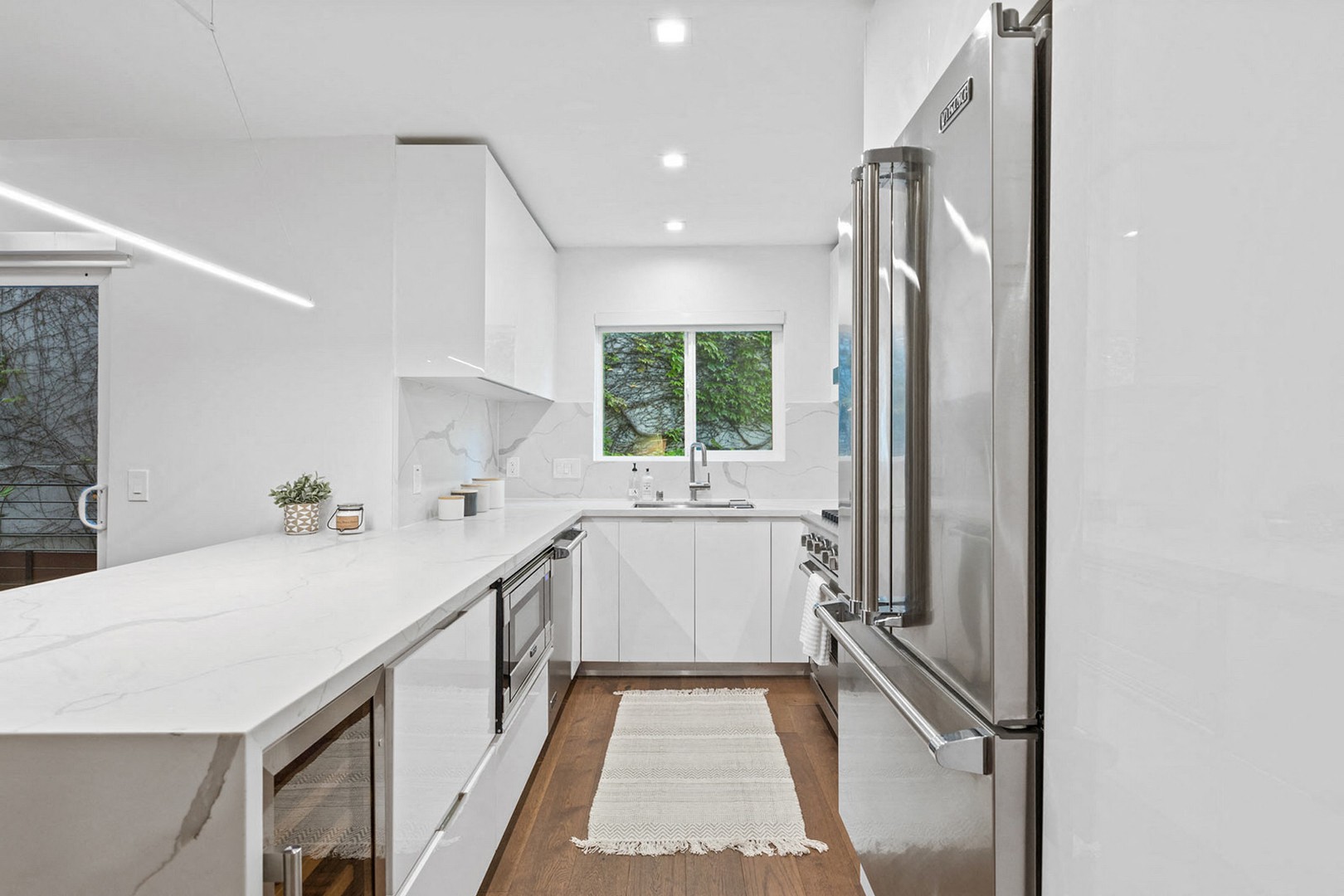Best 1 Bedroom Apartments In West Hollywood Ca From 1 795 Rentcafe