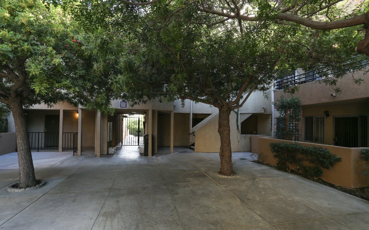 Mariposa Gardens Apartments In Los Angeles Ca