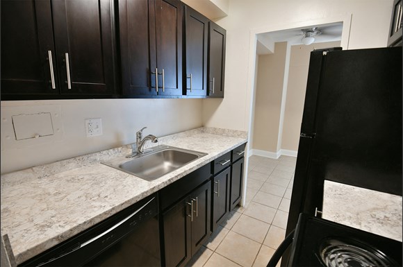 The Vista At Shaker Square Apartments 12600 Shaker Boulevard Shaker Heights Oh Rentcafe