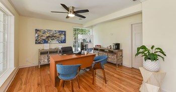 9 Seminole Dr 1-2 Beds Apartment for Rent - Photo Gallery 4