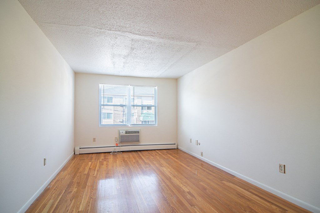 Embassy Wilder & Edgewood - Apartments in Lowell, MA from Heritage Properties - Studios, One-Bedroom, Two-Bedroom Apartments