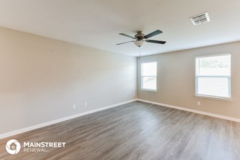 6119 Lakefront 3 Beds House for Rent - Photo Gallery 6