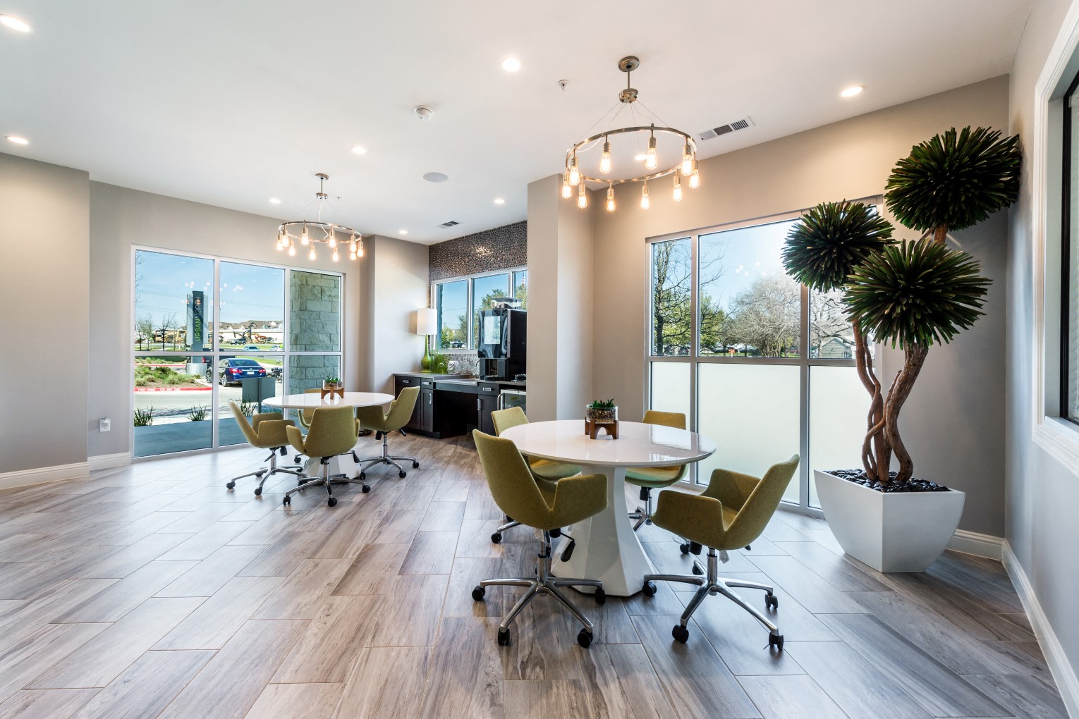 Cafe Lounge with table and chairs