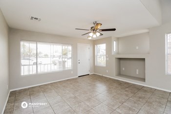 8238 W Papago St 3 Beds House for Rent - Photo Gallery 4