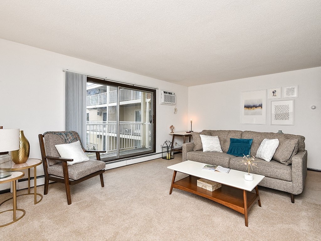 The Pines of Burnsville - Living Room