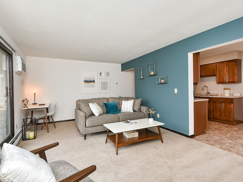 The Pines of Burnsville - Living Room