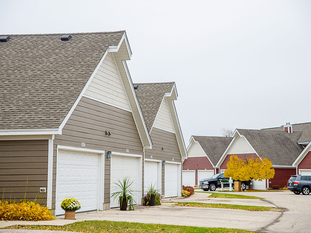 Mequon Trail Townhomes - Exterior