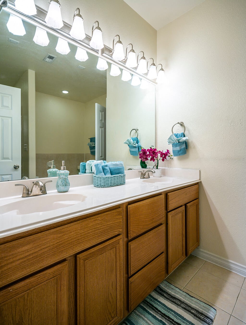 Main Bathroom at The Dominion Apartments in Conroe TX
