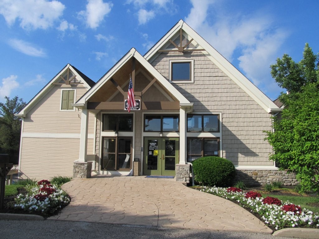 The Crossings Of Oakbrook Apartments, 6220 Crossings Drive, Burlington