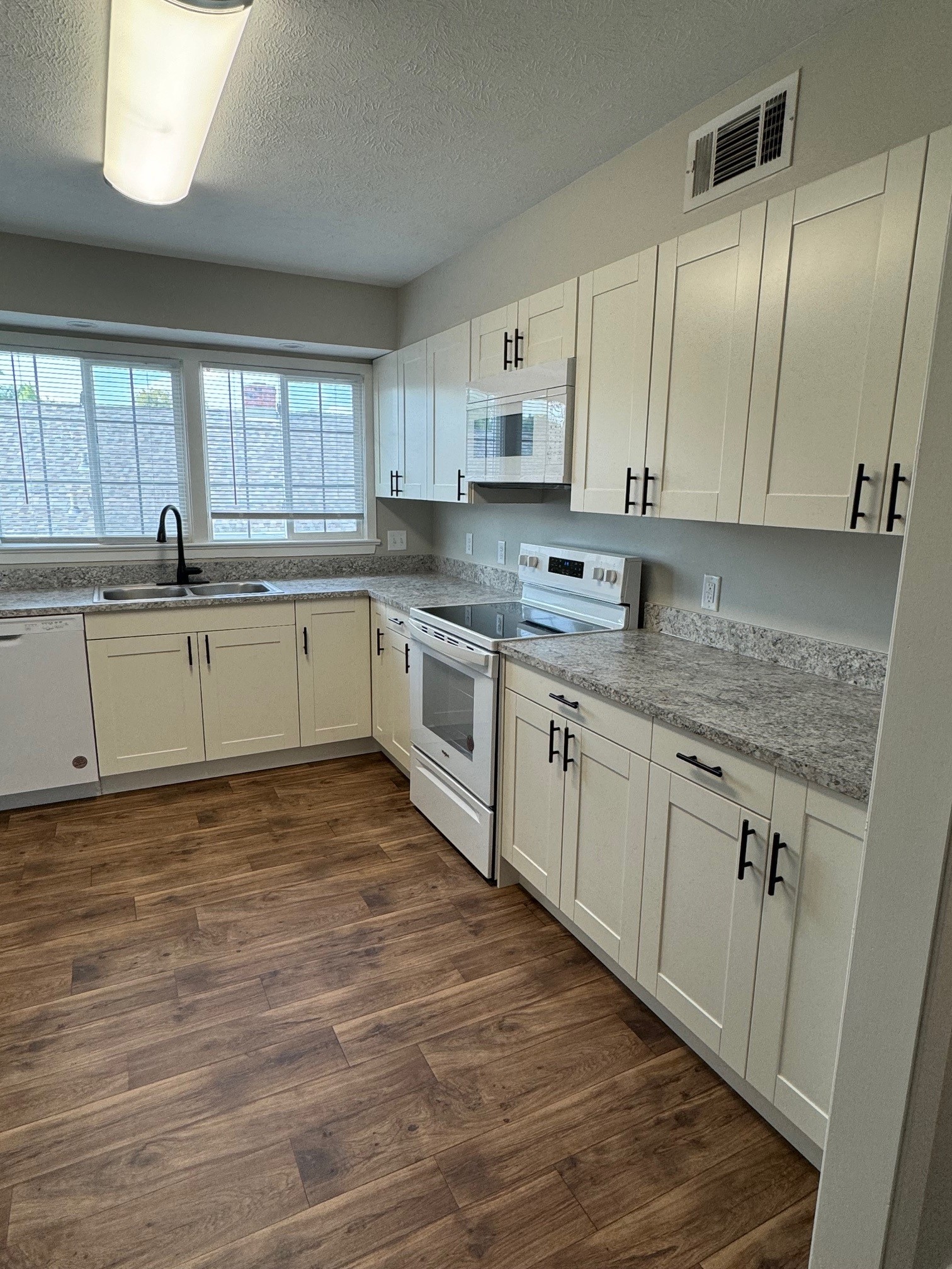 7616 Pierce Street 1-3 Beds Apartment for Rent