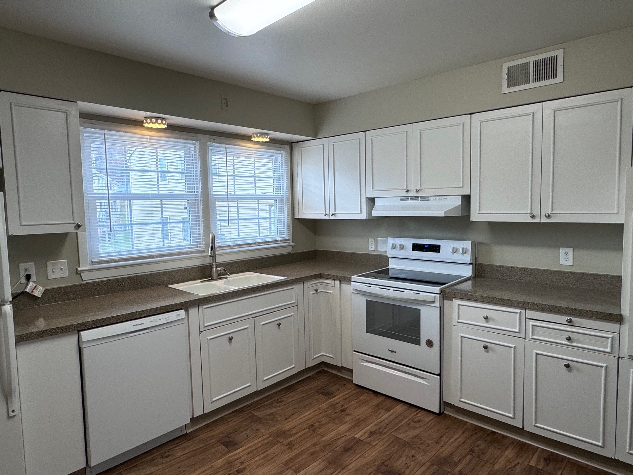 7616 Pierce Street 1-3 Beds Apartment for Rent