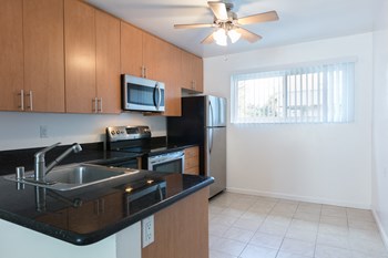 4040 Williams Road 1-3 Beds Apartment for Rent - Photo Gallery 4