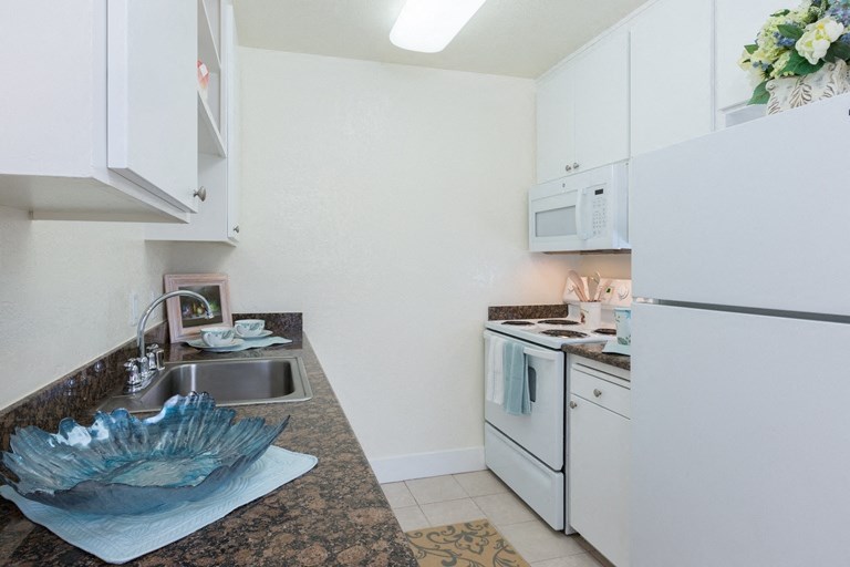 Los Gatos Gardens is a similar property to Aventino Apartments located in Los Gatos