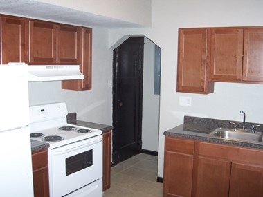3900 Ray 1-3 Beds Apartment for Rent - Photo Gallery 1