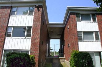 90 Pontiac Ave 1 Bed Apartment for Rent - Photo Gallery