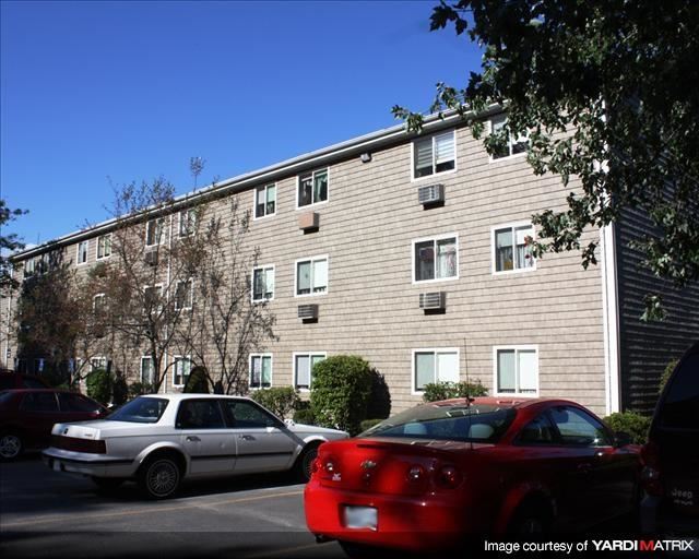 Simmons Village I Apartments, 339 Simmonsville Ave, Johnston, RI RentCafe