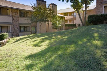 6031 Pineland Drive 1-3 Beds Apartment for Rent - Photo Gallery 5