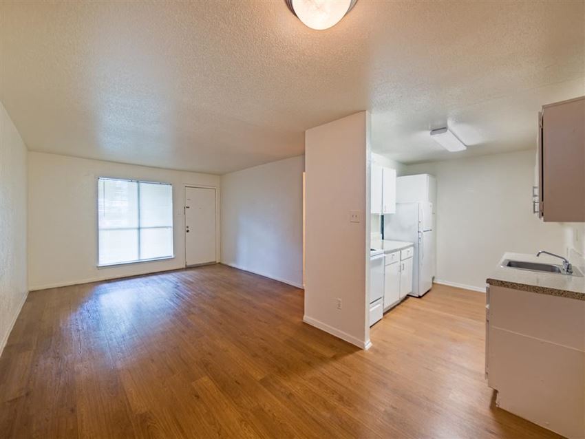 Woodcreek Hollister Apartments, 5800 Hollister, Houston, TX RentCafe