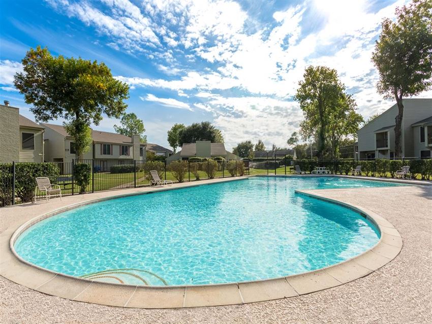 Woodcreek Hollister Apartments, 5800 Hollister, Houston, TX RentCafe