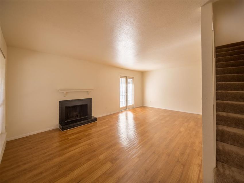 Woodcreek Hollister Apartments, 5800 Hollister, Houston, TX RentCafe