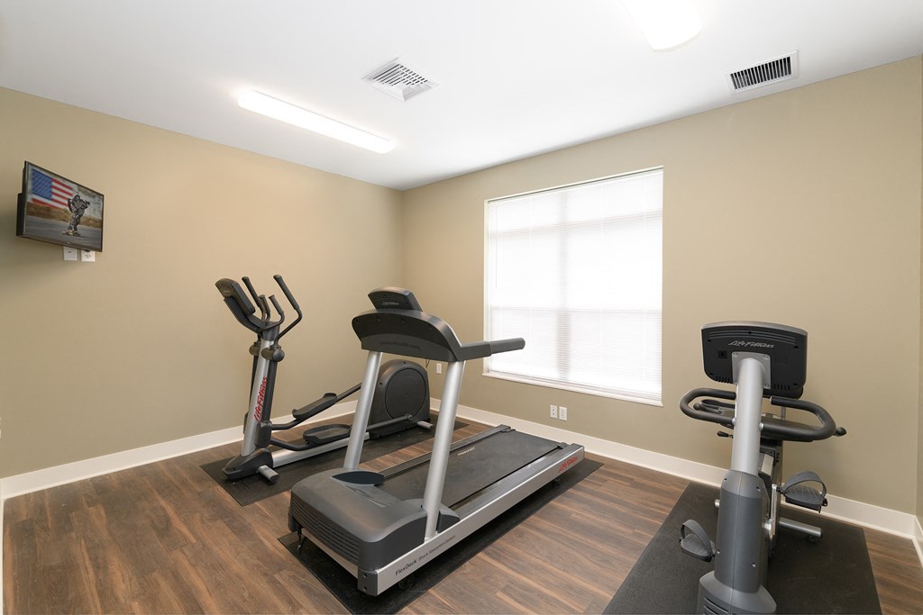 the preserve at ballantyne commons fitness room with exercise equipment