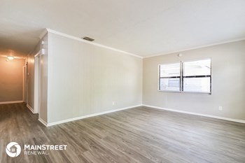 6806 Lyman Ave 4 Beds House for Rent - Photo Gallery 4