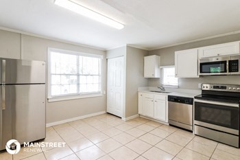 6806 Lyman Ave 4 Beds House for Rent - Photo Gallery 6