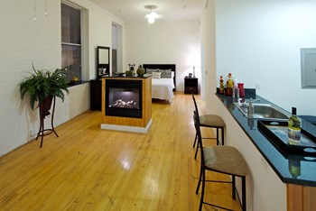 1817 E. Main Street Studio-2 Beds Apartment for Rent - Photo Gallery 7
