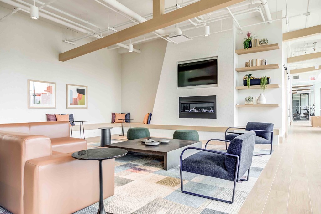 Clubroom With Smart Tv And Fireplace at North+Vine, Chicago, IL