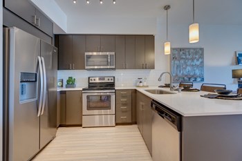 Fully Equipped Kitchen Fully Equipped Kitchen at Bell Marymoor Park, Redmond, 98052 - Photo Gallery 5