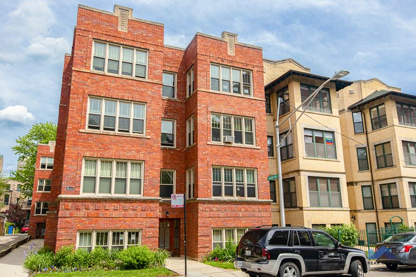 5037-39 S. Dorchester Ave. Studio-1 Bed Apartment for Rent - Photo Gallery 1