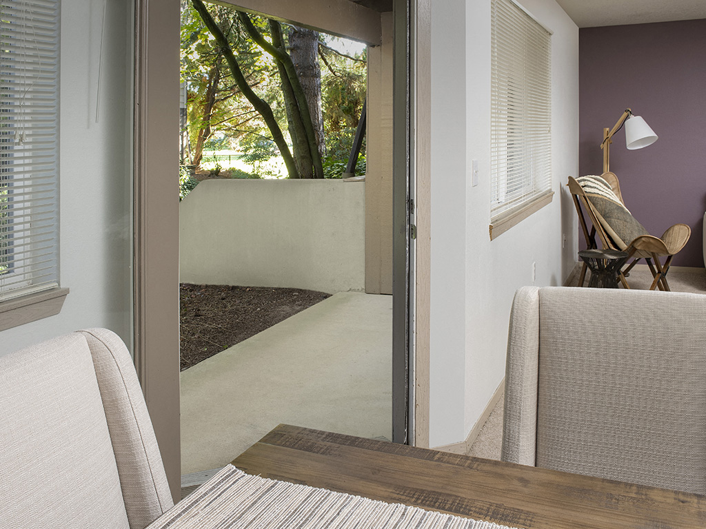 Rivergreens Apartments - Patio