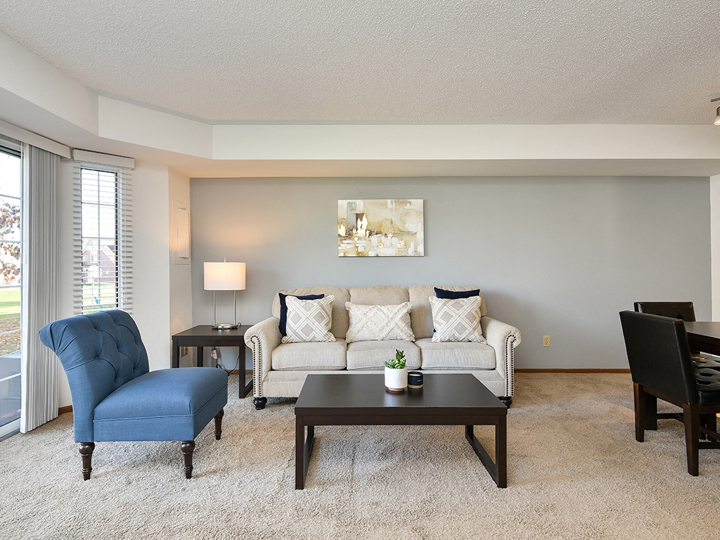 Bass Lake Hills Townhomes - Living Room