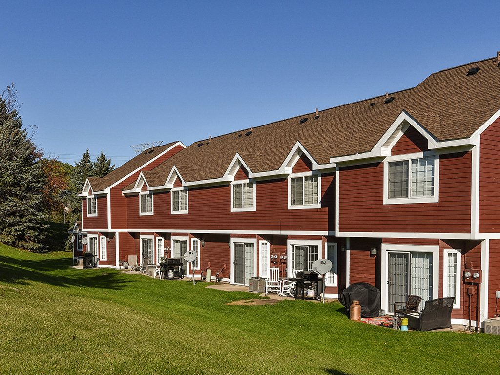 Bass Lake Hills Townhomes - Exterior