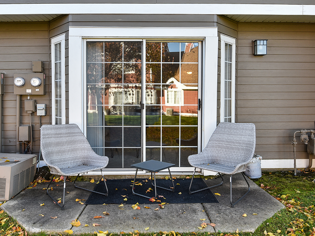Bass Lake Hills Townhomes - Patio