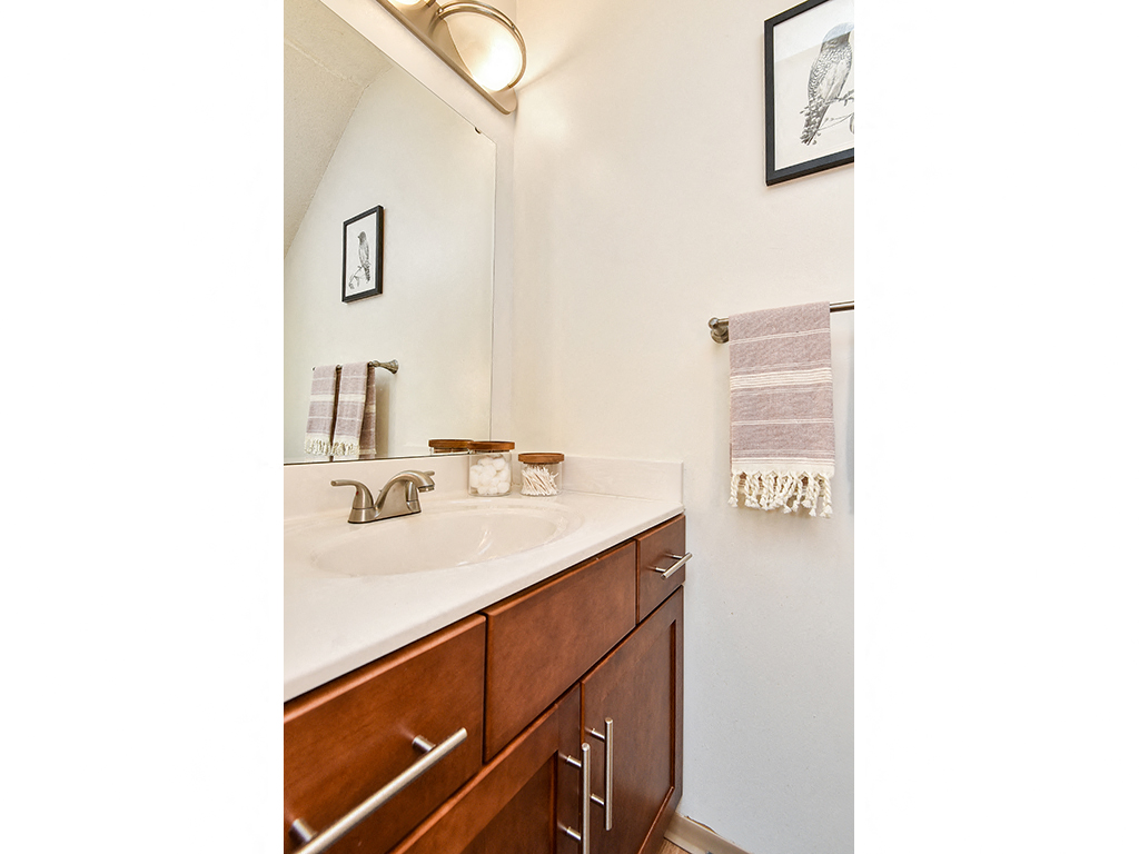 Birch Lake Townhomes - Bathroom