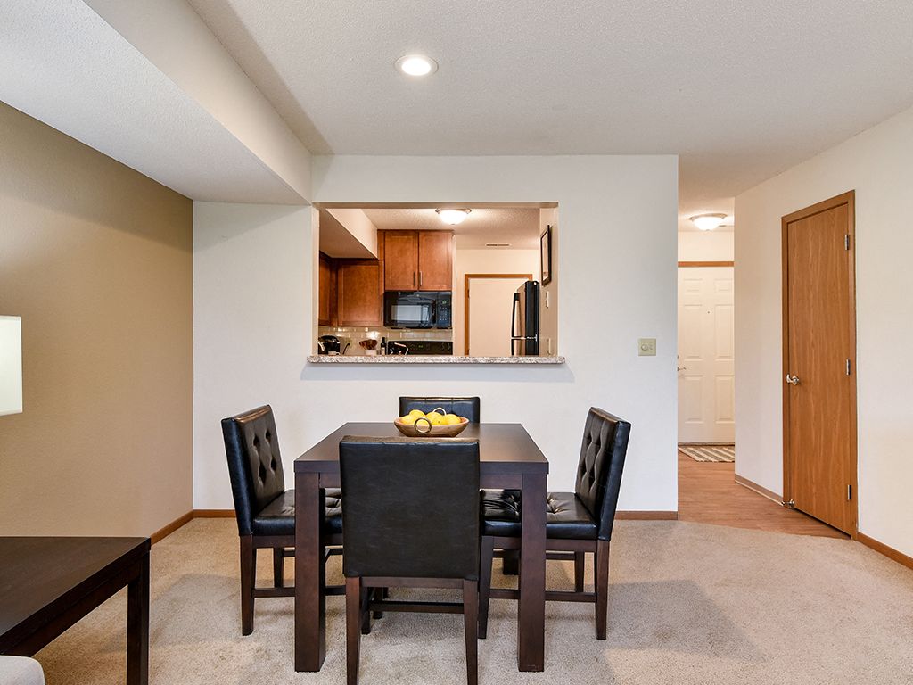 Birch Lake Townhomes - Dining Room