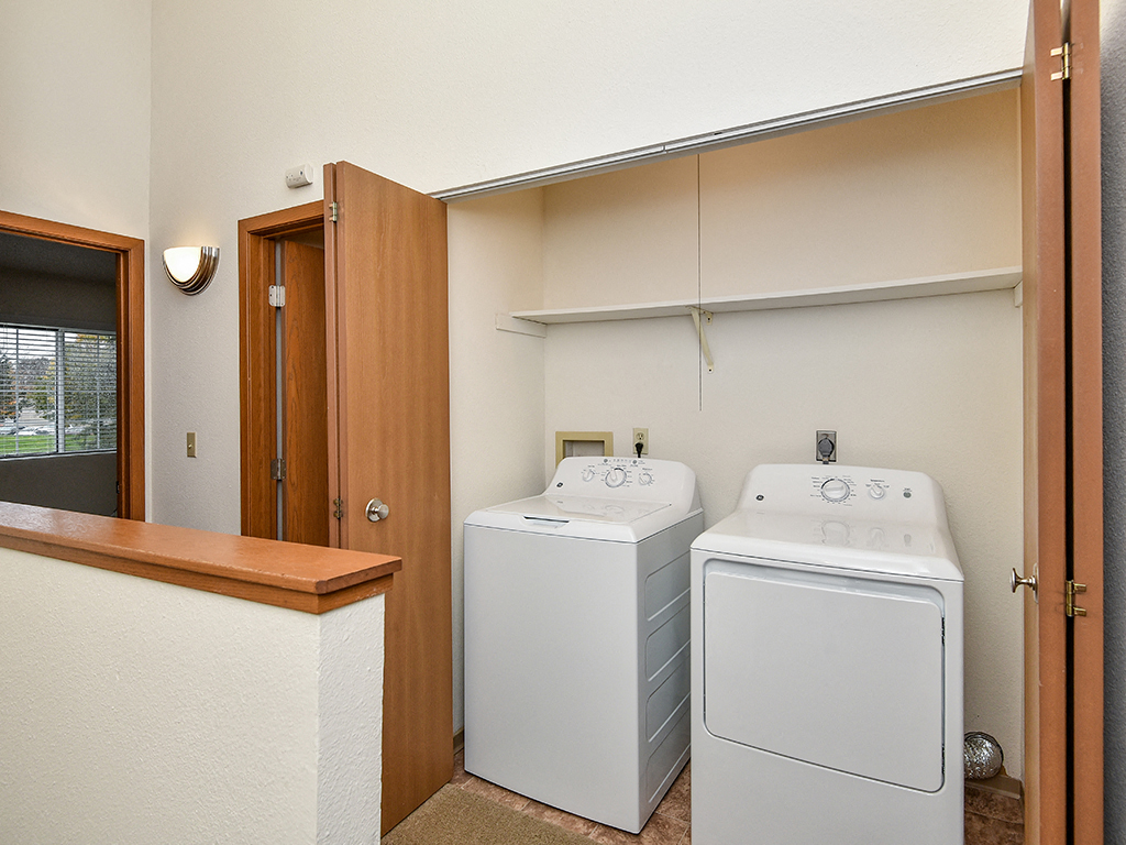 Birch Lake Townhomes - Laundry