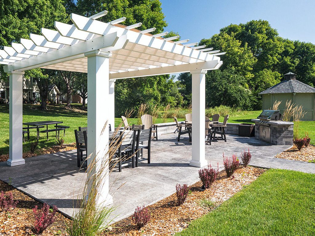 Birch Lake Townhomes - Patio